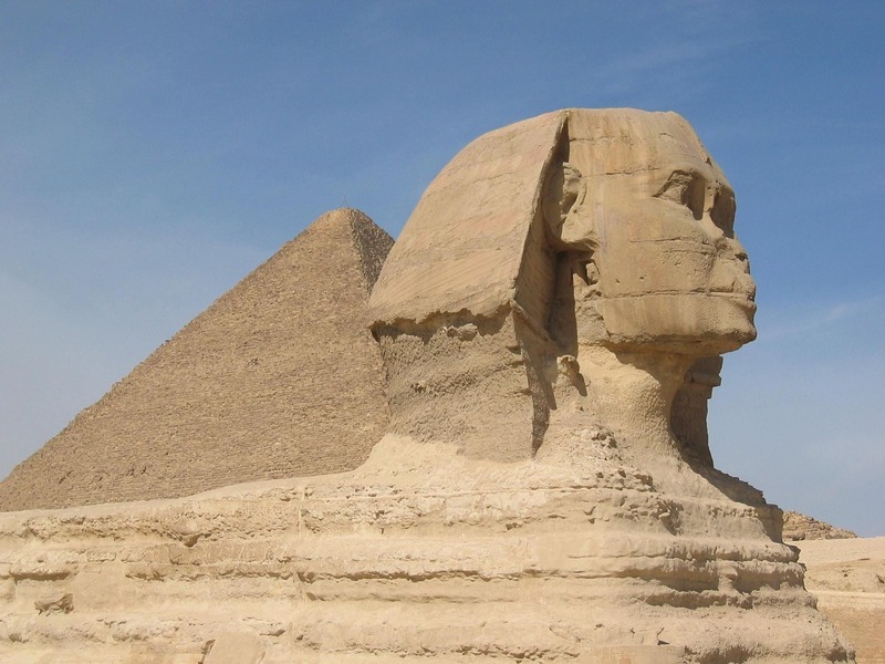 The Great Sphinx of Giza with the pyramids in the background – Egypt tour highlight