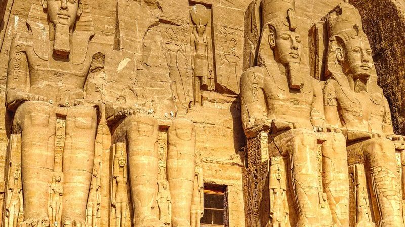 Ramses II Temple Tour – Abu Simbel close-up