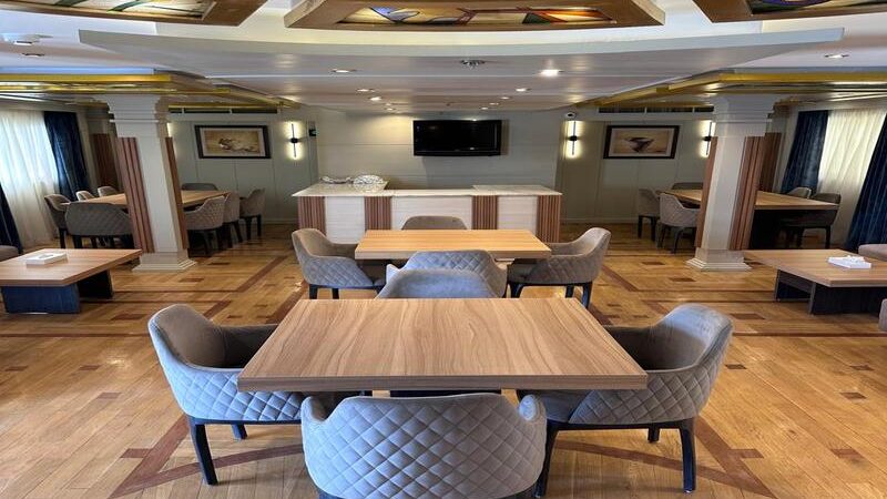 Merit 1 Dahabiya onboard restaurant