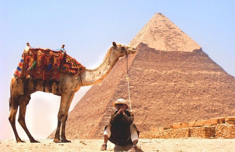 Tour to Giza Pyramids, Memphis & Saqqara